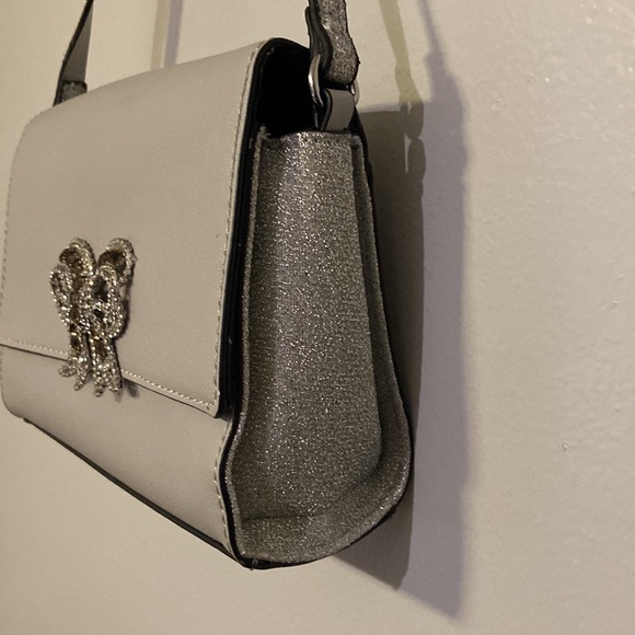 ALDO Formal Bag Gray Silver front flap embellished crystal-encrusted bow. - Picture 6 of 14